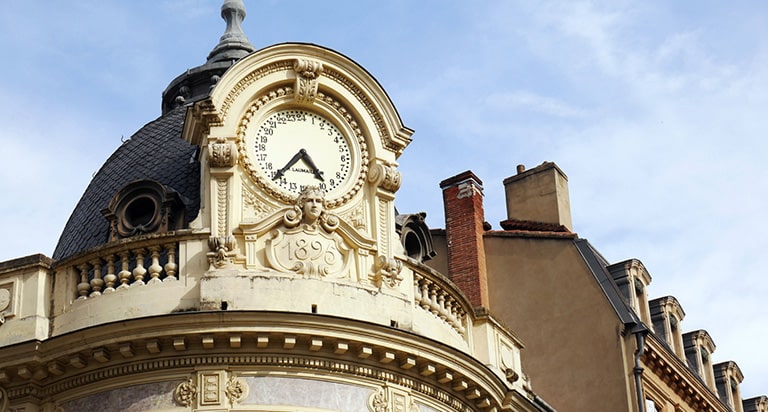 Via Garona: horloge rue Rivals- Olivier Bleys