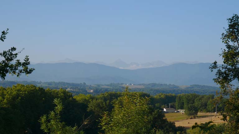 Via Garona: Panorama des Pyrénées -Olivier Bleys